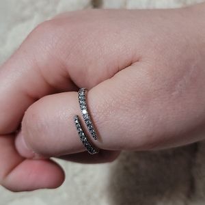 Pandora ring